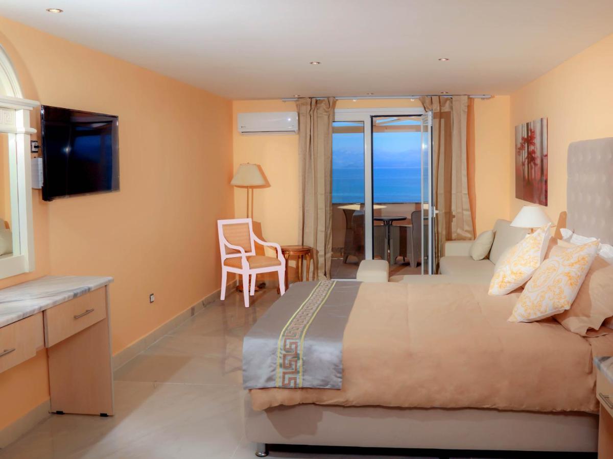 Hotel Cavomarina Beach- Adults Only
