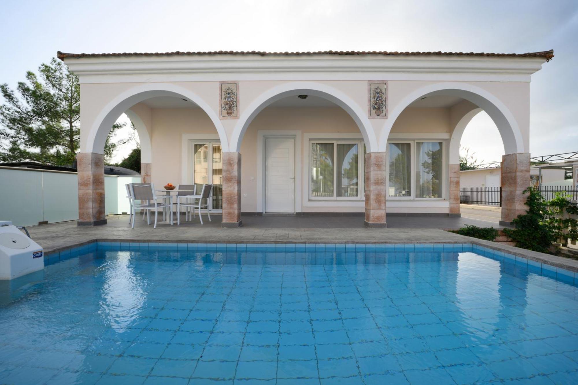 Hotel Cavomarina Beach- Adults Only 4*